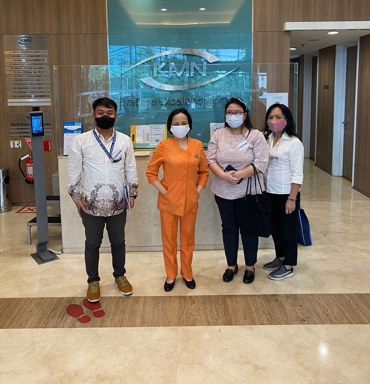Gambar PJPKSC melakukan meeting dengan KMN EYE CENTER pad